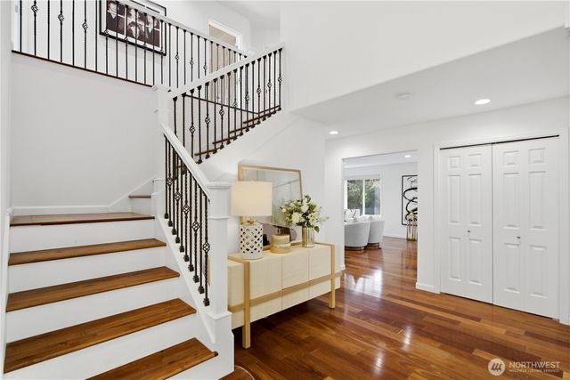 3049 Bellevue Way NE, Bellevue, WA 98004