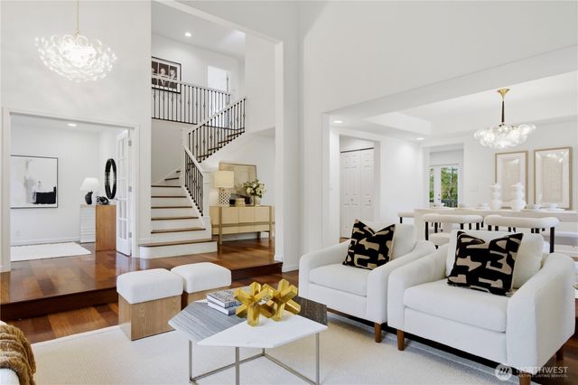 3049 Bellevue Way NE, Bellevue, WA 98004