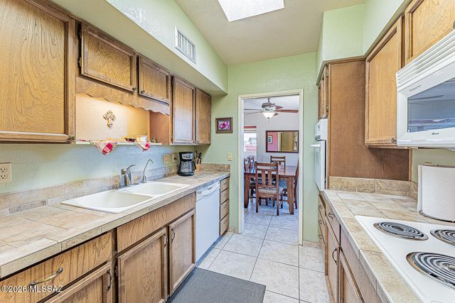 1117 W Camino Sagasta, Green Valley, AZ 85622