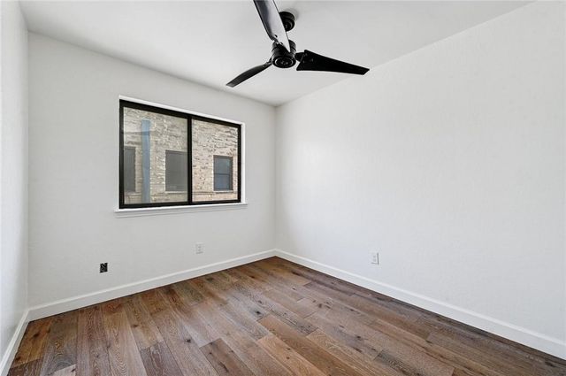 1610 Waterston Ave 9, Austin, TX 78703