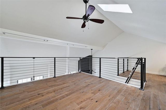 1610 Waterston Ave 9, Austin, TX 78703