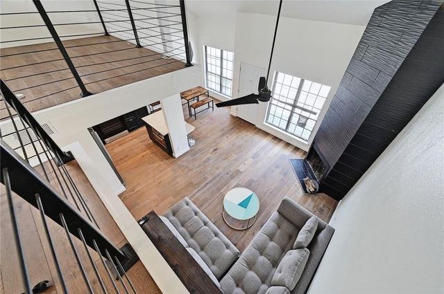 1610 Waterston Ave 9, Austin, TX 78703