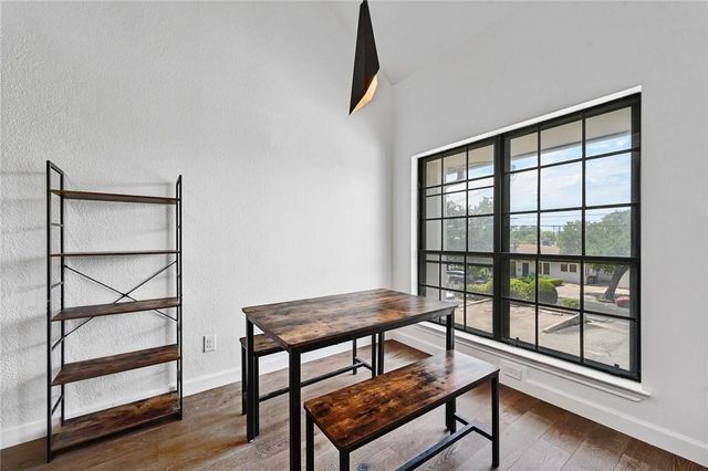 1610 Waterston Ave 9, Austin, TX 78703