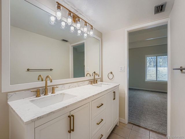 9700 E Iliff Ave D41, Denver, CO 80231