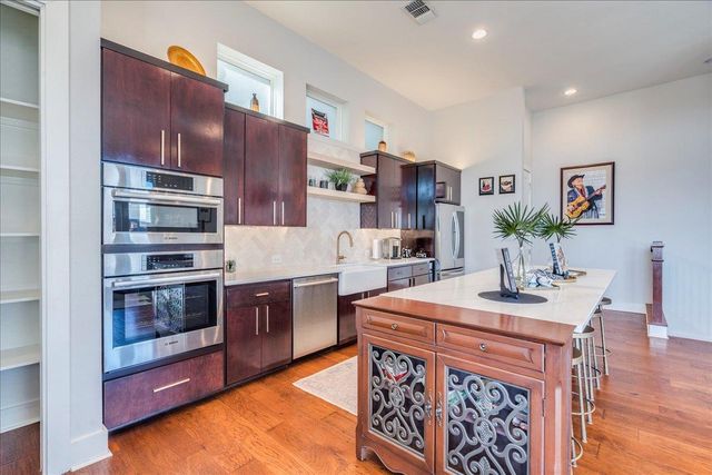 13522 Galleria CIR, Austin, TX 78738