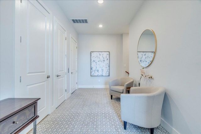 13522 Galleria CIR, Austin, TX 78738