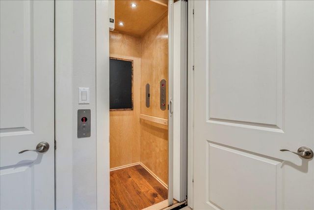 13522 Galleria CIR, Austin, TX 78738