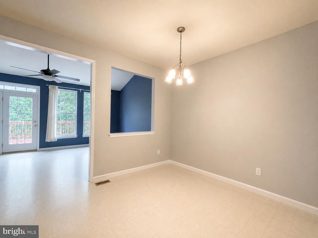 Image 6 of property listing at 3544 WINTHROP LN, Frederick, MD 21704