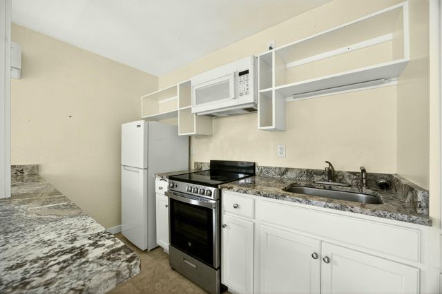 115 California Street, Ashland, OR 97520