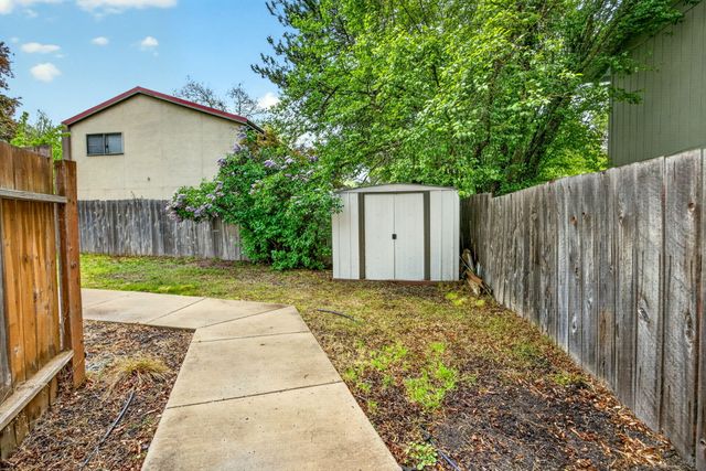 115 California Street, Ashland, OR 97520