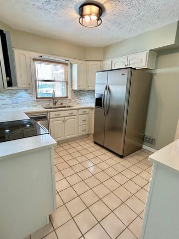 170 Sunset Drive, Frankfort, KY 40601