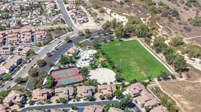 44940 Honey Locust, Temecula, CA 92592