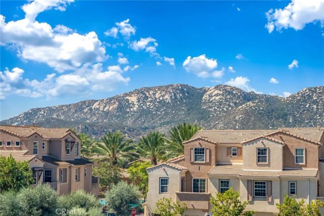 44940 Honey Locust, Temecula, CA 92592