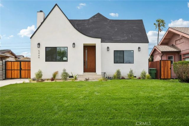 5449 S Victoria, Los Angeles, CA 90043