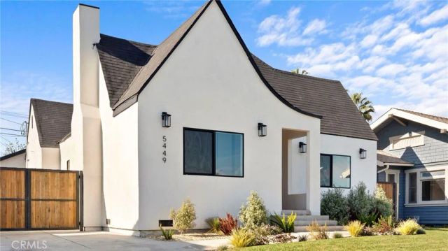 5449 S Victoria, Los Angeles, CA 90043