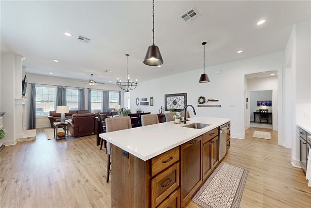 3509 Surry Glen, Bryan, TX 77808