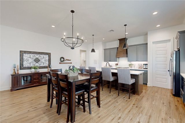 3509 Surry Glen, Bryan, TX 77808