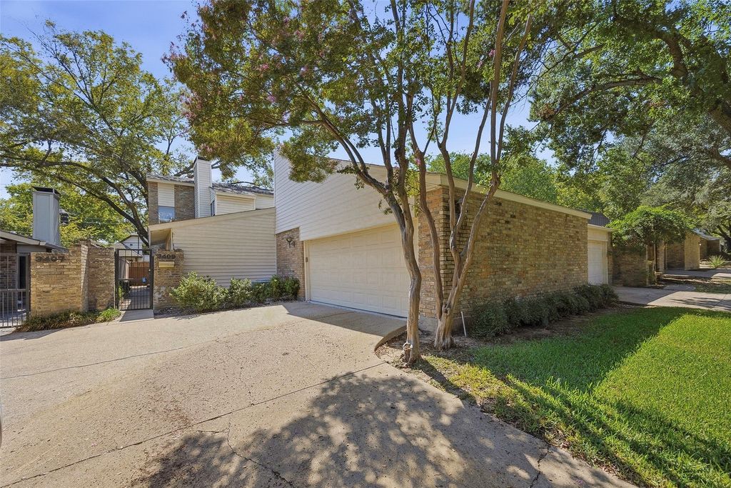 3409 Bristol Road, Fort Worth, TX 76107 — exterior