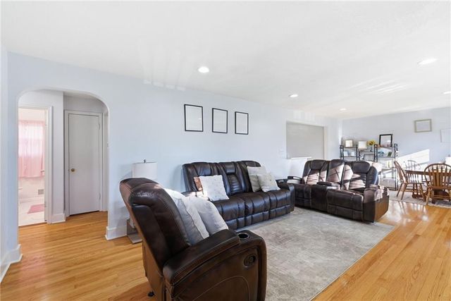 2948 N 70th Street, Kansas City, KS 66109