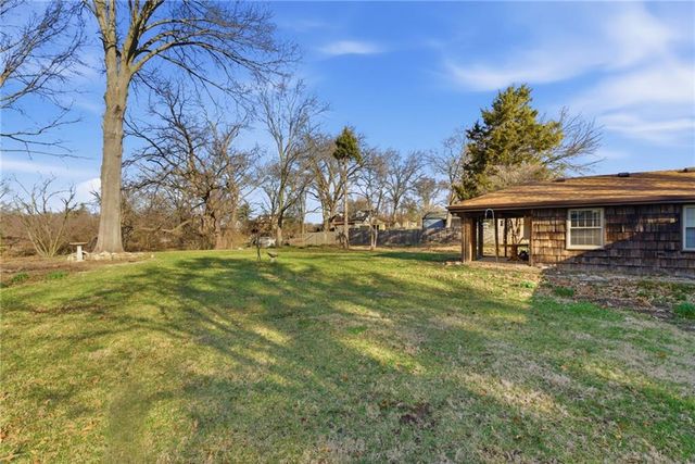 2948 N 70th Street, Kansas City, KS 66109