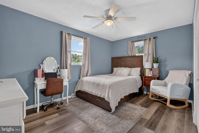 117 MILL ST, Seven Valleys, PA 17360