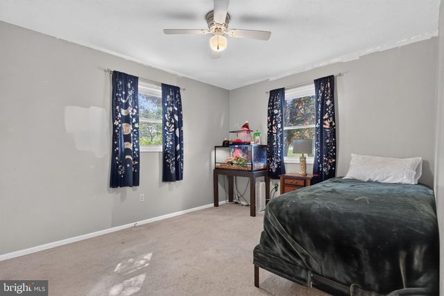 117 MILL ST, Seven Valleys, PA 17360