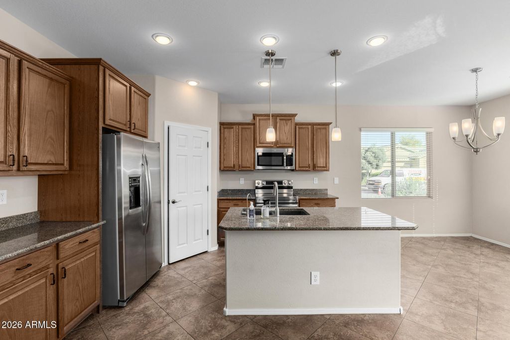 Image 16 of property listing at 19811 N FLAMINGO Road, Maricopa, AZ 85138