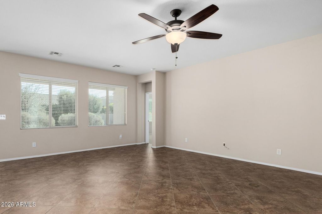 Image 9 of property listing at 19811 N FLAMINGO Road, Maricopa, AZ 85138