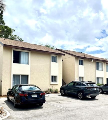 2724 HIDDEN LAKE BOULEVARD A, Sarasota, FL 34237