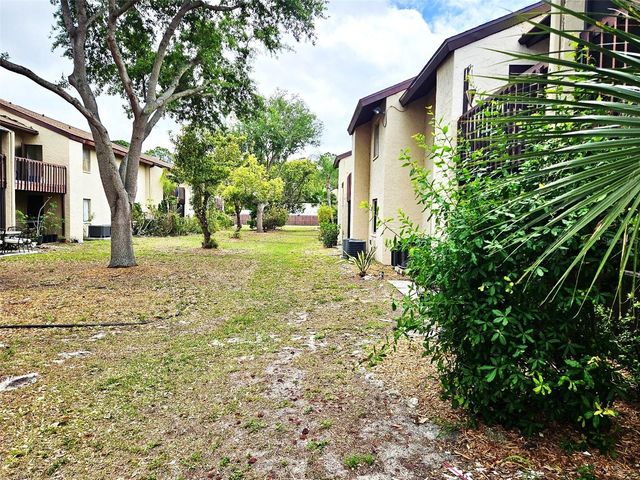 2724 HIDDEN LAKE BOULEVARD A, Sarasota, FL 34237