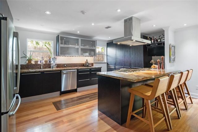 2369 Overbrook St, Miami, FL 33133