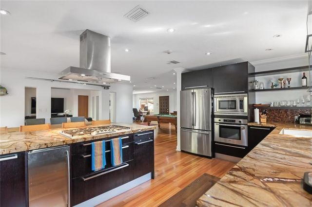 2369 Overbrook St, Miami, FL 33133