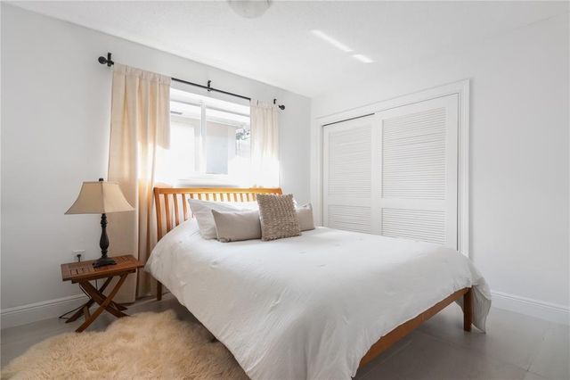 2369 Overbrook St, Miami, FL 33133