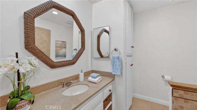 1881 Mitchell 95, Tustin, CA 92780