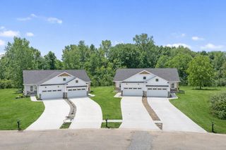 144 Ashley Court, Brooklyn Vlg, MI 49230