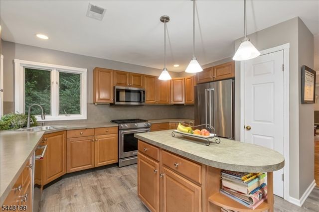 18 Jacobs Ln, Scotch Plains Twp., NJ 07076