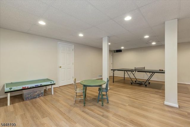 18 Jacobs Ln, Scotch Plains Twp., NJ 07076