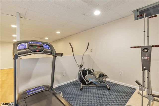 18 Jacobs Ln, Scotch Plains Twp., NJ 07076