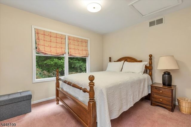 18 Jacobs Ln, Scotch Plains Twp., NJ 07076