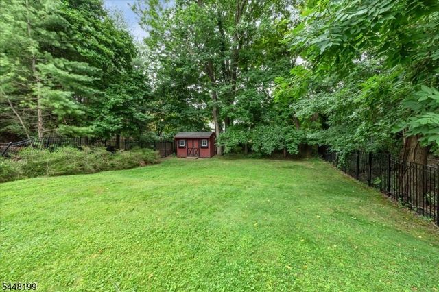 18 Jacobs Ln, Scotch Plains Twp., NJ 07076