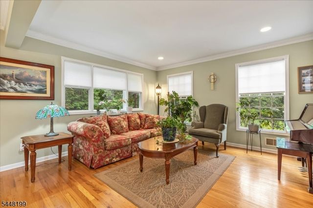 18 Jacobs Ln, Scotch Plains Twp., NJ 07076