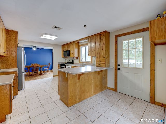 160 Mohawk Drive, East Hartford, CT 06108