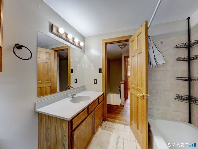160 Mohawk Drive, East Hartford, CT 06108