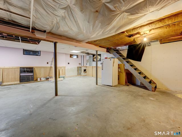 160 Mohawk Drive, East Hartford, CT 06108