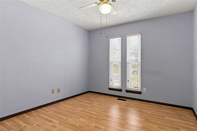 11804 O Casey Street, Yukon, OK 73099