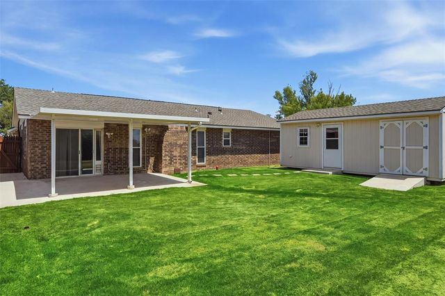 11804 O Casey Street, Yukon, OK 73099