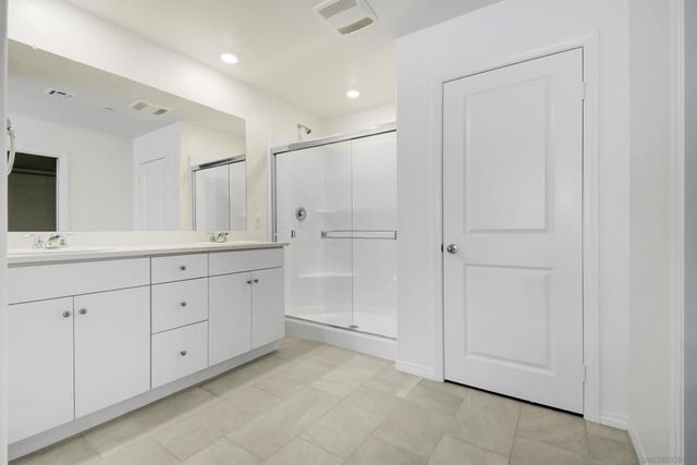 36654 Pond Turtle Rd, Murrieta, CA 92563