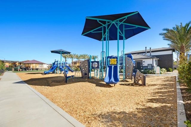 36654 Pond Turtle Rd, Murrieta, CA 92563