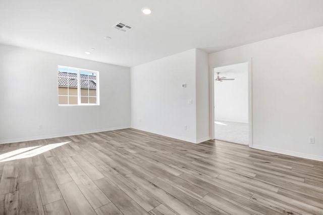 36654 Pond Turtle Rd, Murrieta, CA 92563