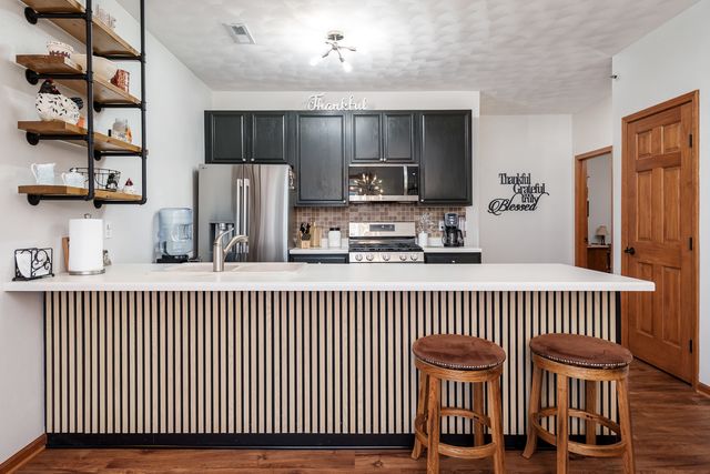 10113 MONARCH 3, Roscoe, IL 61073